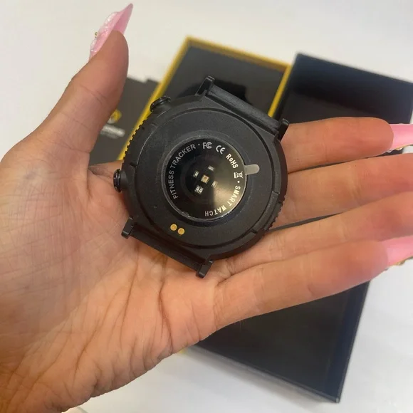 Black Men's Sport Smartwatch with Silicone Strap - Picture 3 of 8